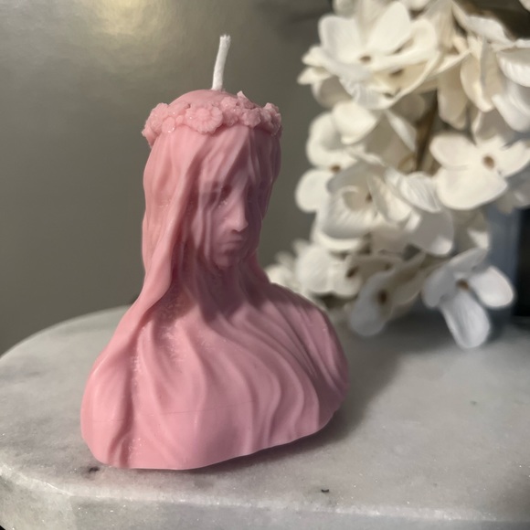 Bride Candle- Passionfruit Pineapple Scent - Picture 3 of 4